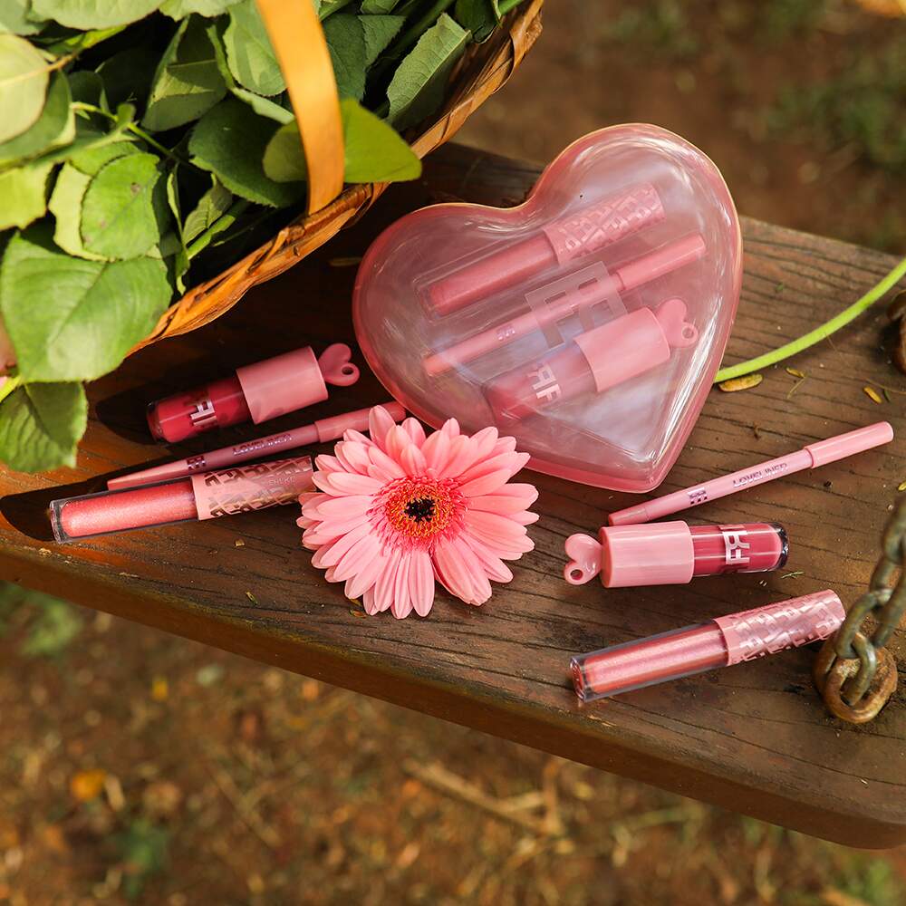 LOVE KIT GLOSS LABIAL E LÁPIS LABIAL BY FRANCINY EHLKE